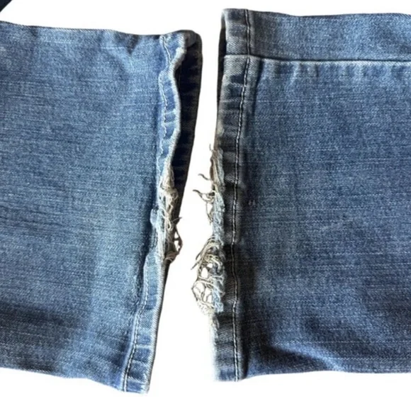 โจ EARL JEAN Rhinestone Fleur-de-Lis Slim Boot Jeans โ Womenโs 14 โจ - Picture 12 of 14